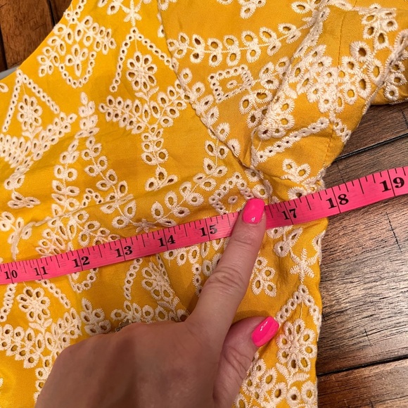 DRESS THE POPULATION Marigold Eyelet yellow DRESS open back - Picture 8 of 12